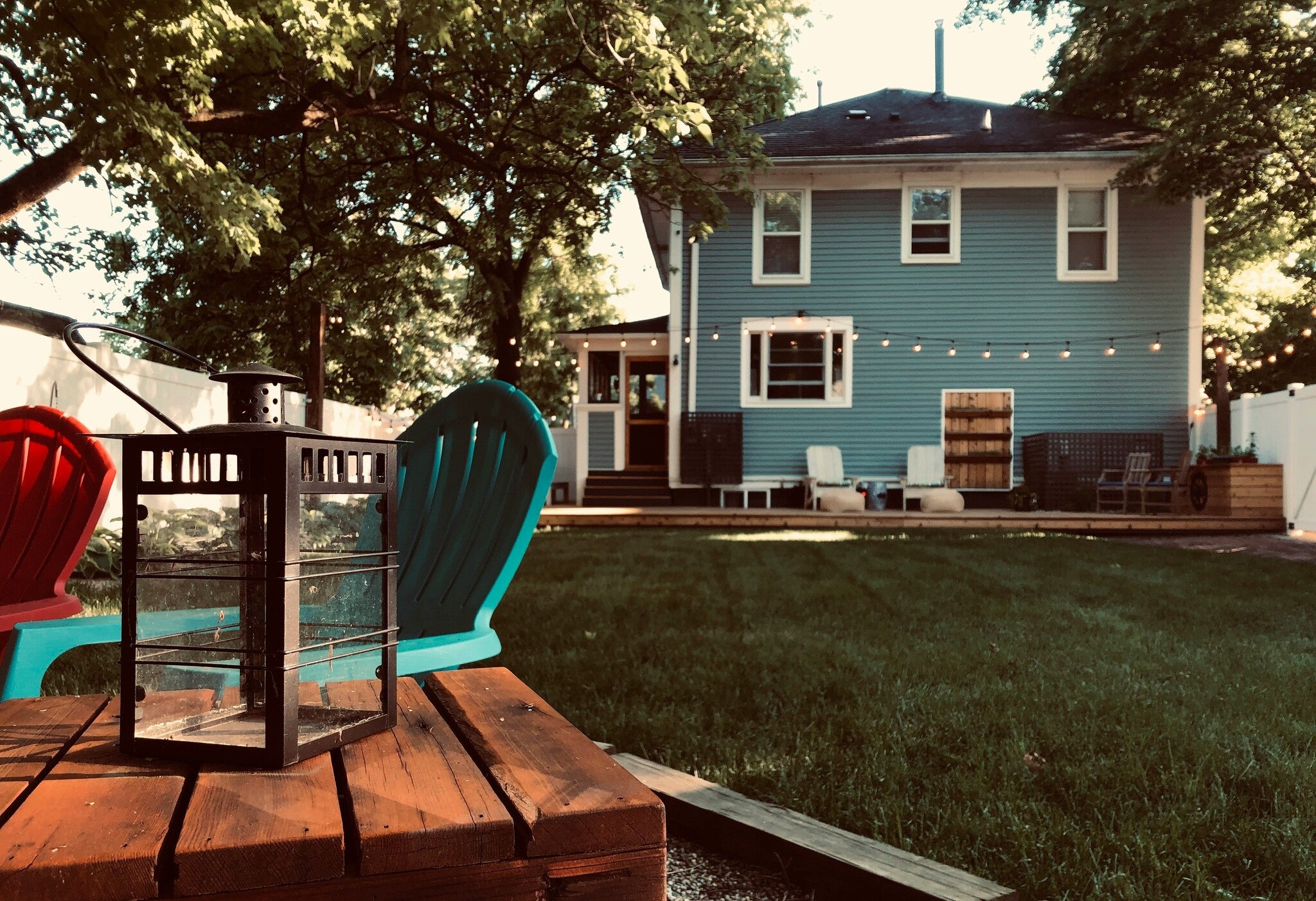 sawhouse-sideporch-david-guarino-xy0cdItRhDU-unsplash
